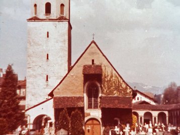 49. Friedhofskirche image-5245