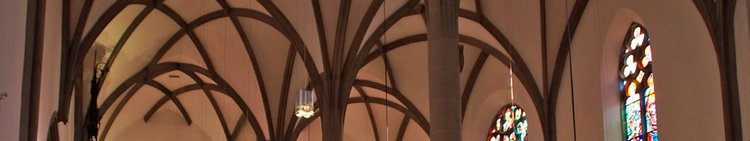 Kunst-K3-Gotik-22-Dom-Feldkirch-innen-von-links-DSC05421-1920x360