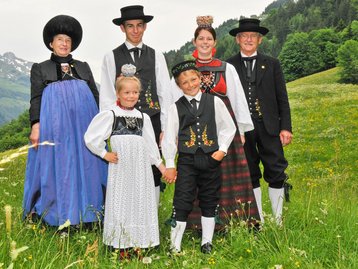 34. Großwalsertaler Tracht image-2431