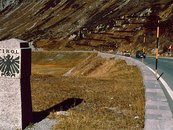 07. Grenzstein an der Landesgrenze image-73750