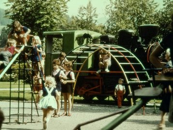 40. Kinderspielplatz image-5064