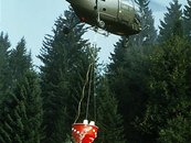 22. Bundesheerhubschrauber mit Löschkübel image-5967