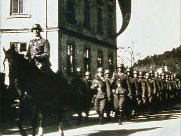 90. Einmarsch deutscher Truppen image-5674