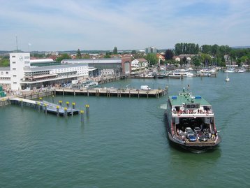 15. Friedrichshafen - Hafenanlagen image-2136