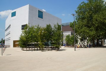 07. Kornmarktplatz und „vorarlberg museum“  image-1765