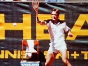 14. Sportartikel – Tennisschläger image-6640