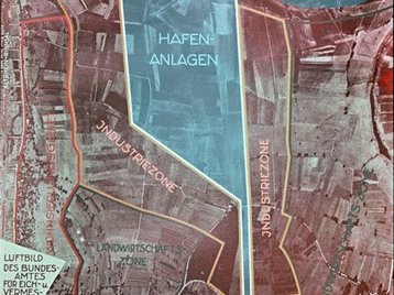 70. Rheinschiffshafen image-5582