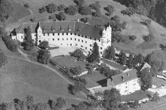 R_Lau_223114-Lochau-Schloss-Hofen-Hotel-1952