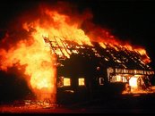 04. Haus in Vollbrand image-5949