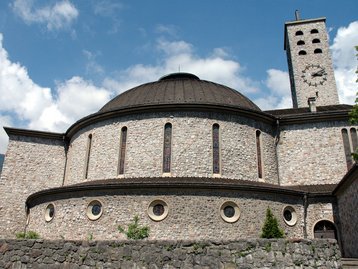 10. Hl. Kreuz-Kirche image-2874