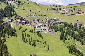 lech_20220630_066-Oberlech-webbearb