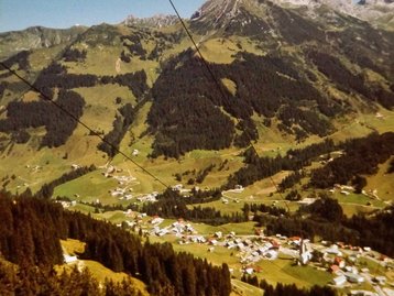 06. Kleines Walsertal: Mittelberg mit den Schafalpenköpfen image-12465