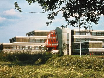 105. Schulbau (Schule Hard-Mittelweiherburg) image-5689