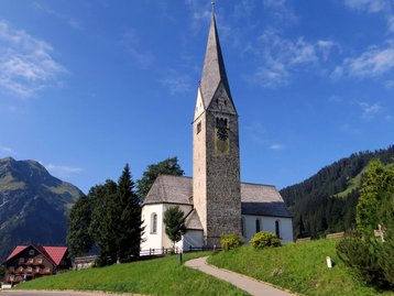 03. Kirche von Mittelberg image-3060