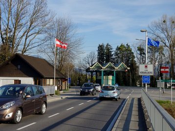 17a. Grenzübergang Meiningen image-2003