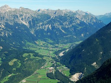 16. Eingang ins Klostertal image-2880