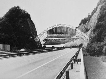 68. Autobahnüberbauung Udelberg image-5580