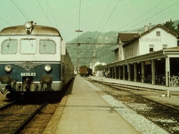 44. Bahnhof image-5070