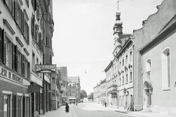 16. Rathausstraße image-1880
